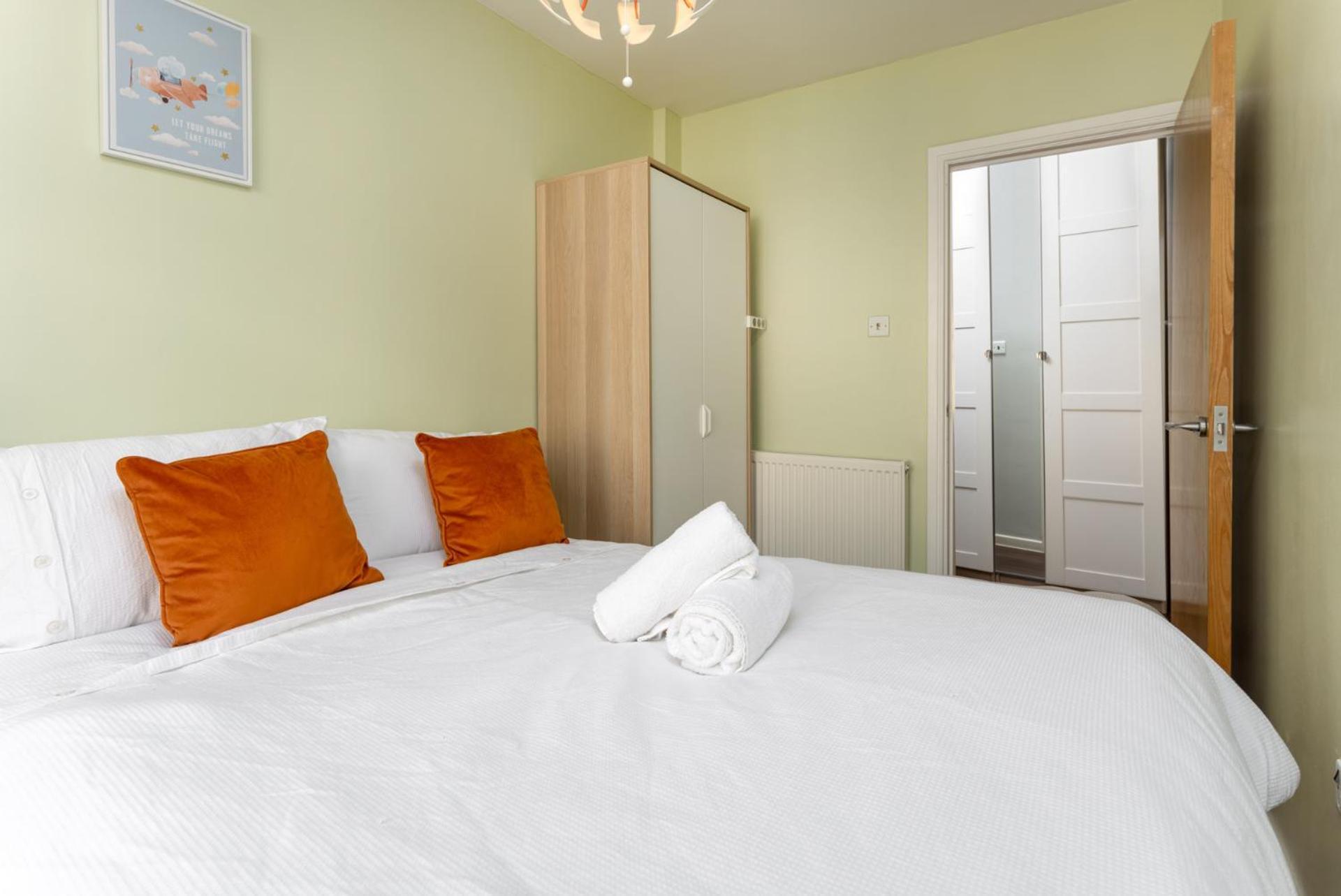 Flatzy - 3 Bedroom In Heart Of Centre * Liverpool