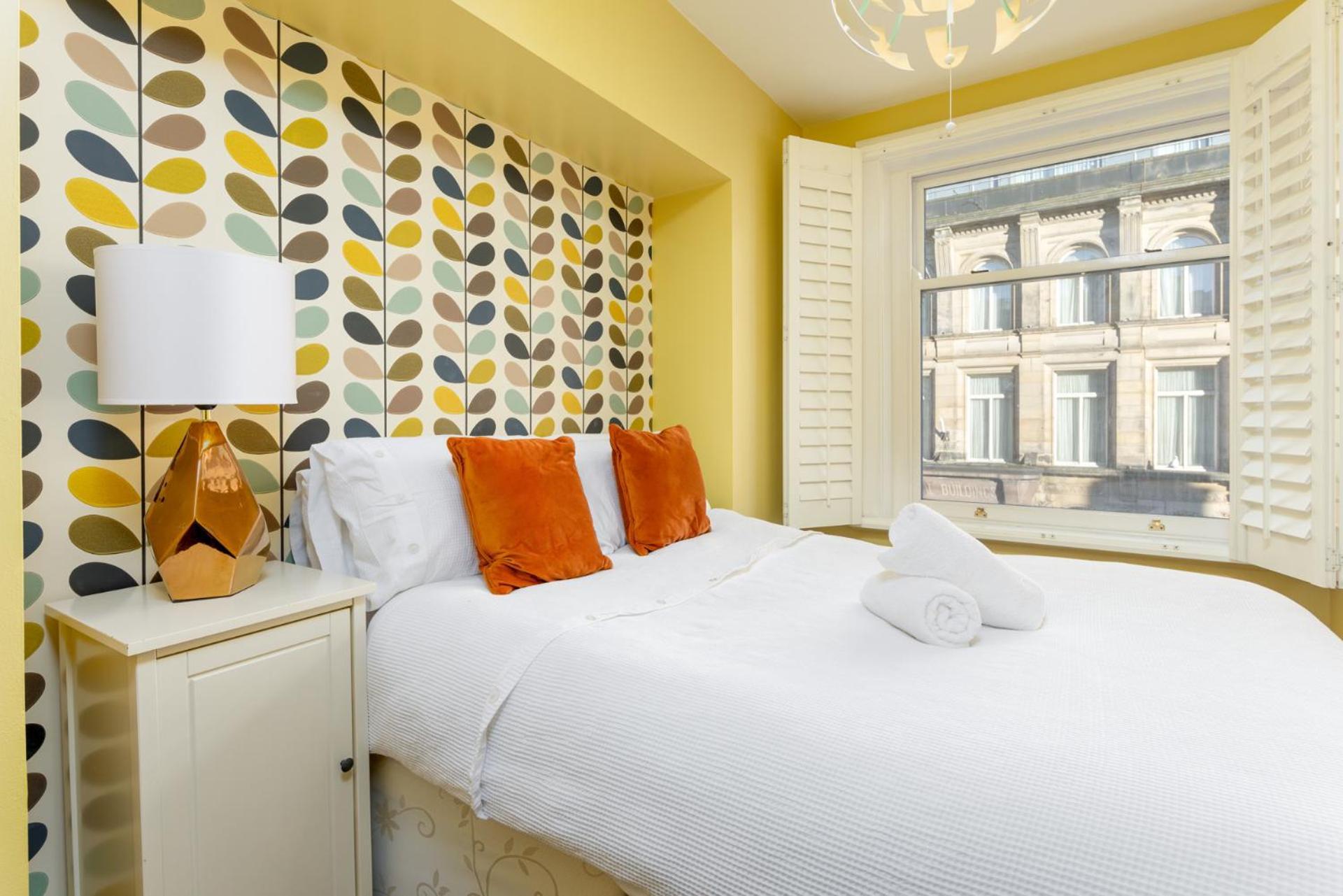 Flatzy - 3 Bedroom In Heart Of Centre Apartment Liverpool